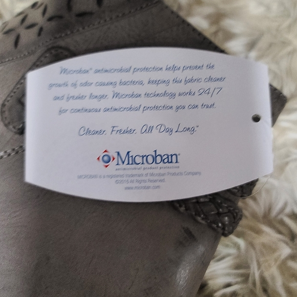 NWT JBU Merlot Bootie - Picture 4 of 5